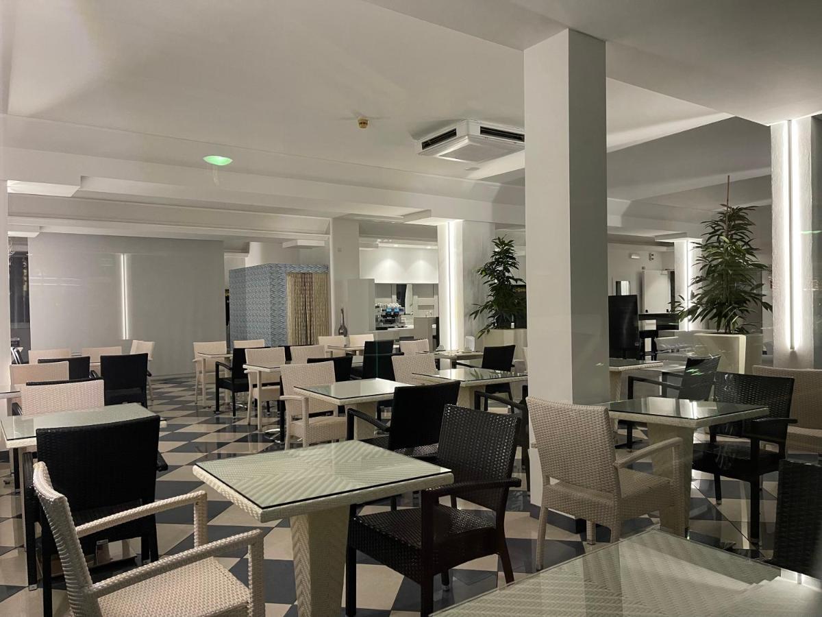 Hotel Athena Lignano Sabbiadoro Exterior photo